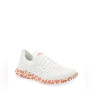Brand new apl women's techloom wave shoes white cedar leopard size US 6.5